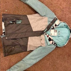 Women’s snowboarding jacket